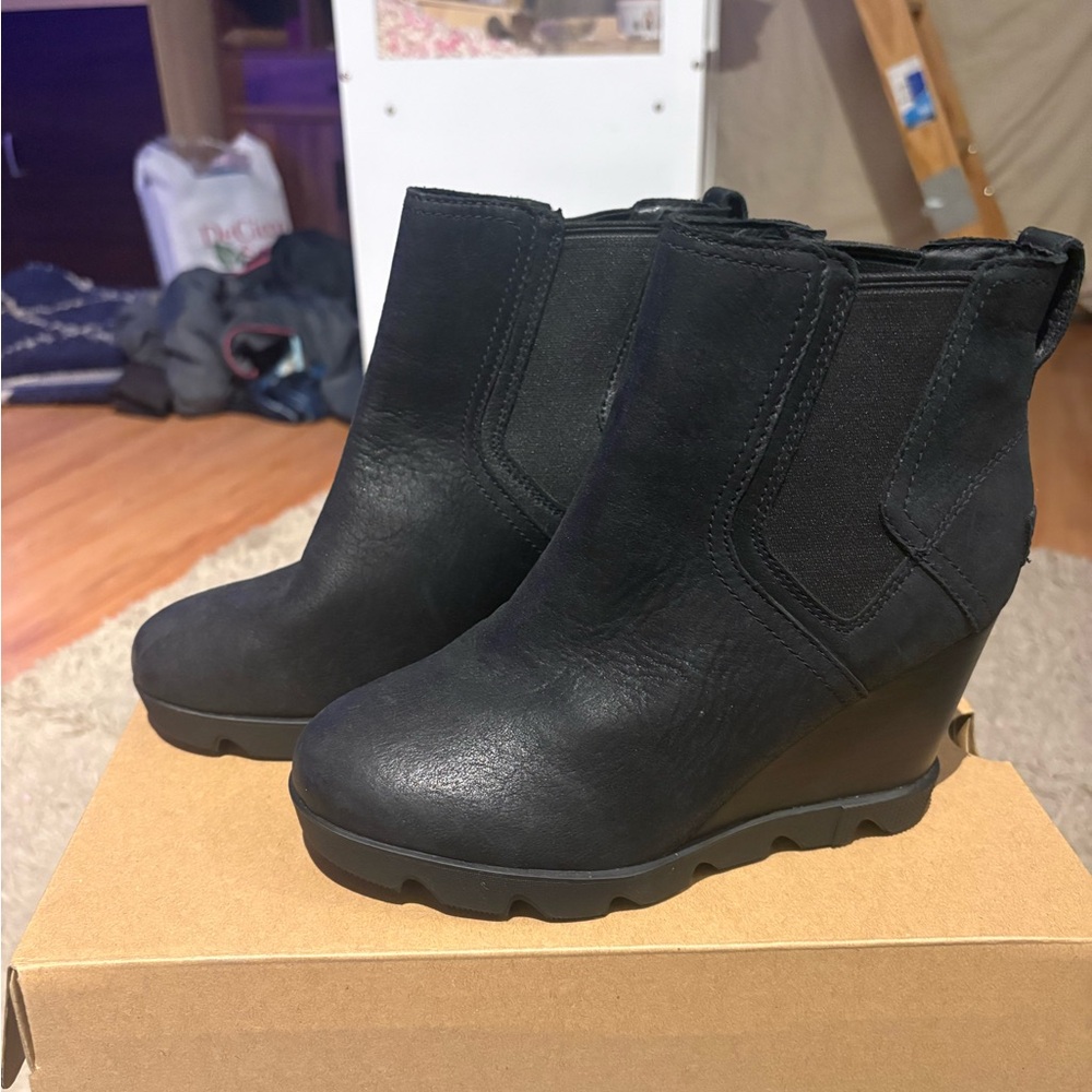 Sorel Black Wedge Boots